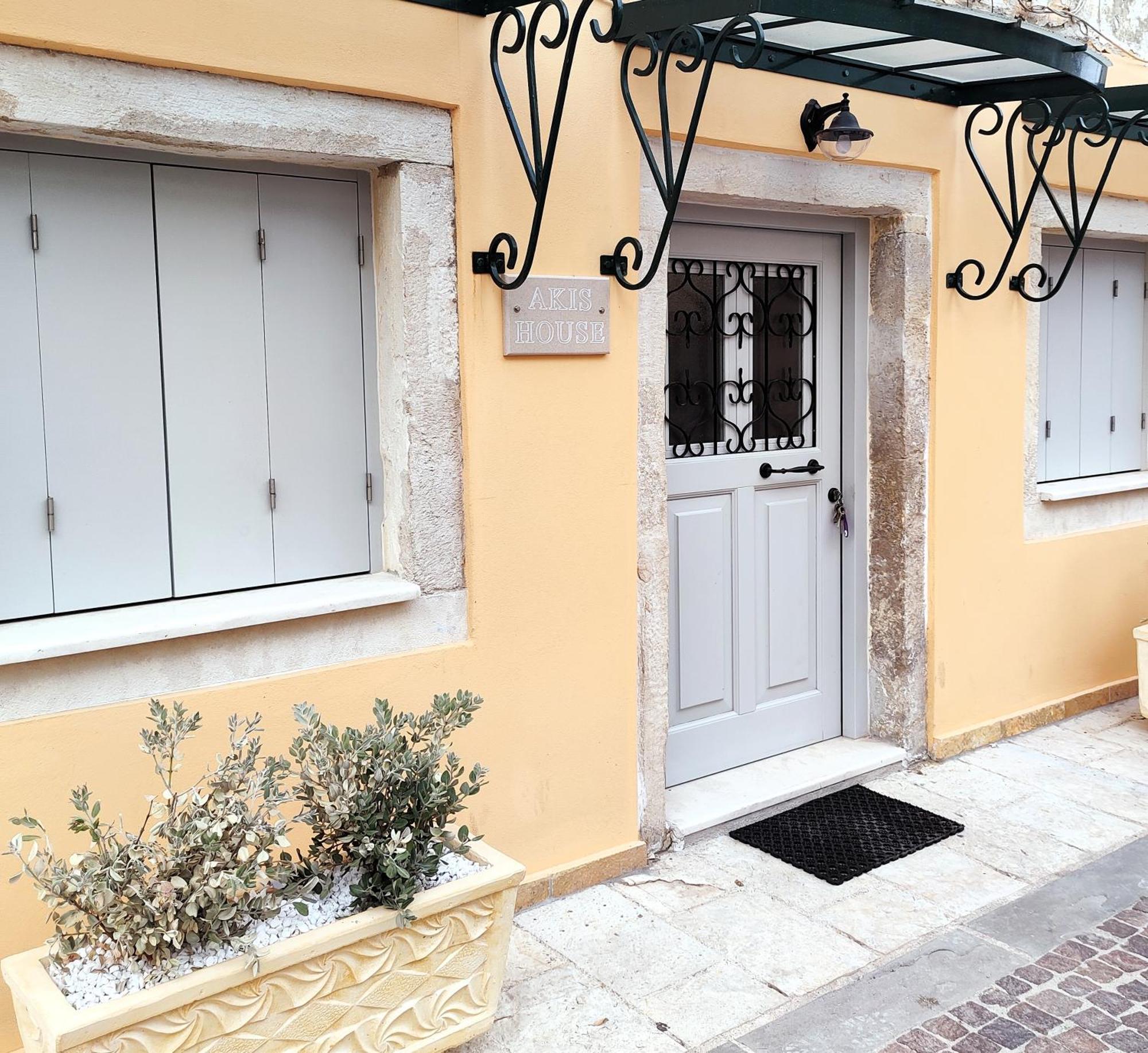 Akis House Apartament Mantouki